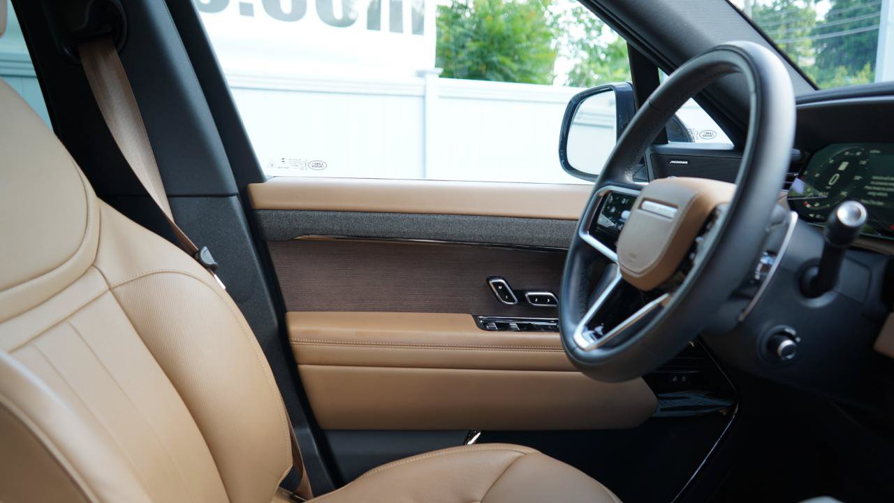 Used 2023 Land Rover Range Rover Sport SE AWD/4WD image 55