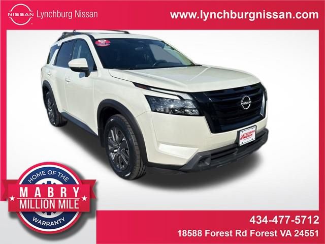 Used 2023 Nissan Pathfinder SV w/ SV Premium Package AWD/4WD image 1
