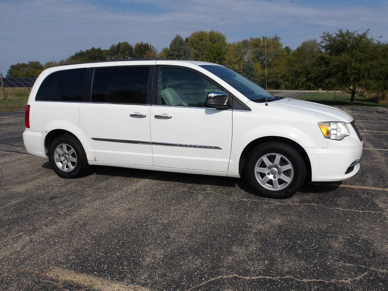 Used 2012 Chrysler Town & Country Touring-L w/ Entertainment Group #2