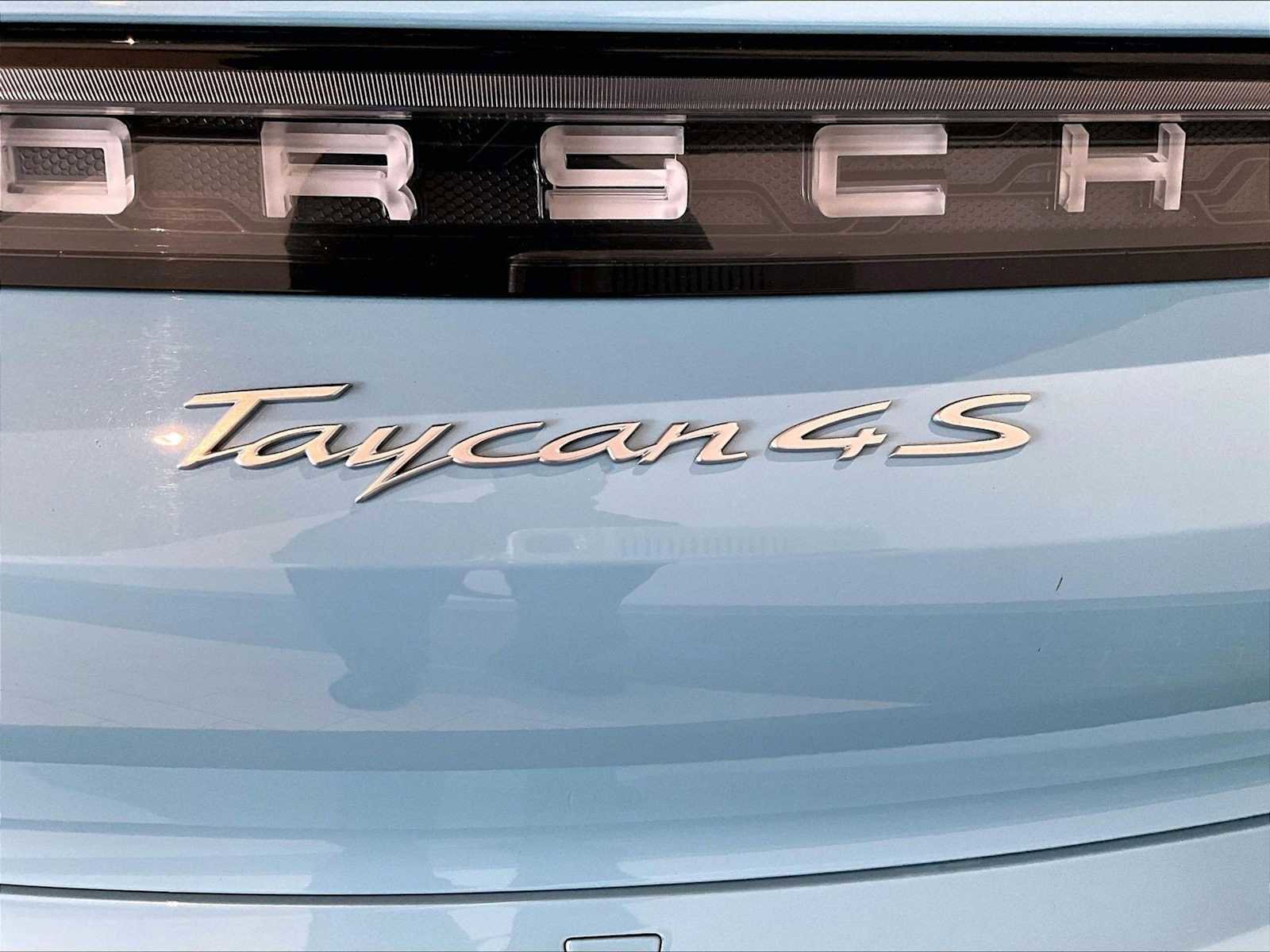 Used 2023 Porsche Taycan 4S image 35