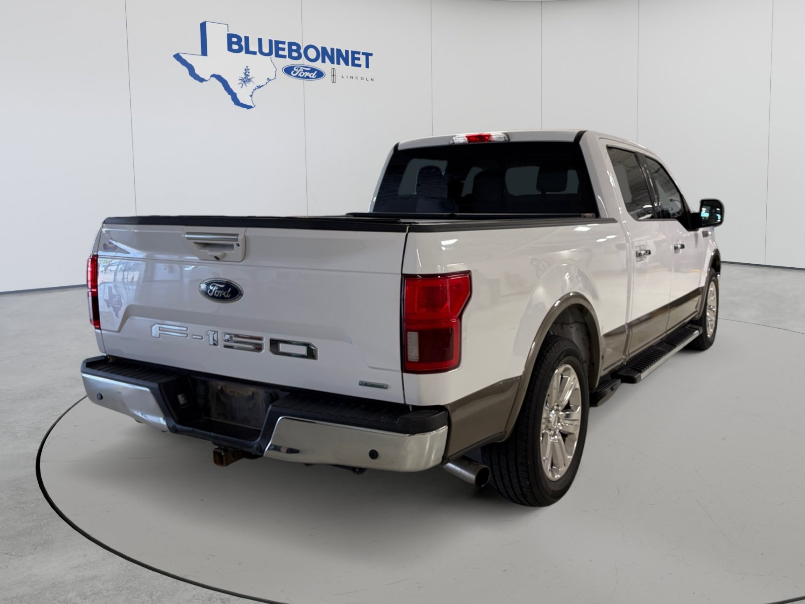 Used 2018 Ford F150 Lariat RWD image 5