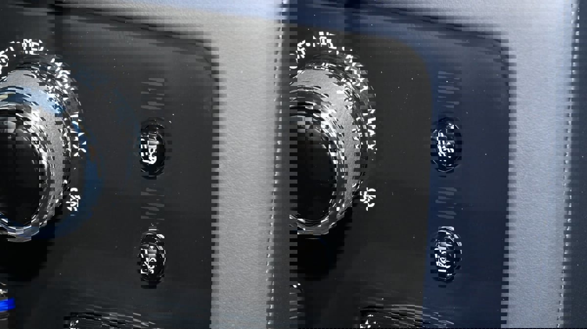 Used 2023 Rolls-Royce Ghost Black Badge w/ Black Badge Ghost Package image 28