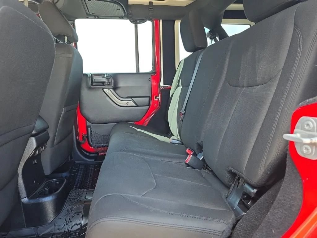 Used 2016 Jeep Wrangler Unlimited Sport AWD/4WD image 15