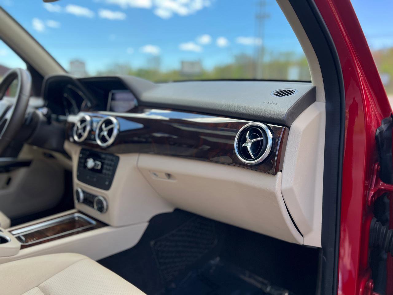 Used 2013 Mercedes-Benz GLK 350 4MATIC image 40