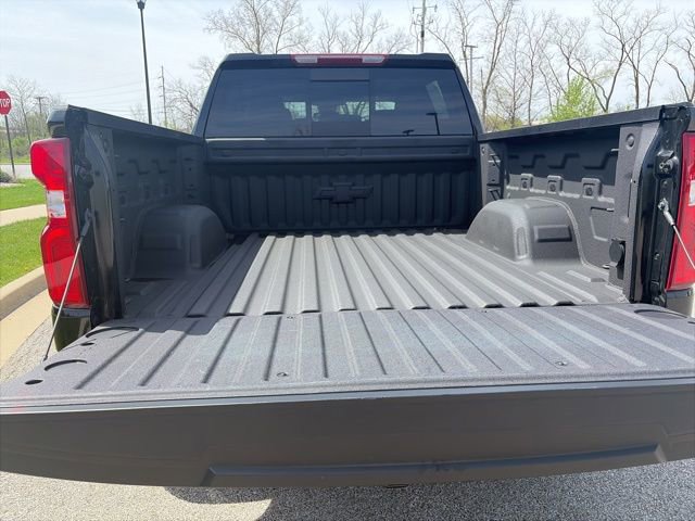 Used 2025 Chevrolet Silverado 1500 LT Trail Boss w/ LT Trail Boss Premium Package AWD/4WD image 11