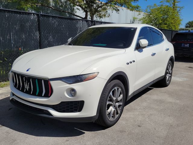 Used 2018 Maserati Levante AWD/4WD image 3