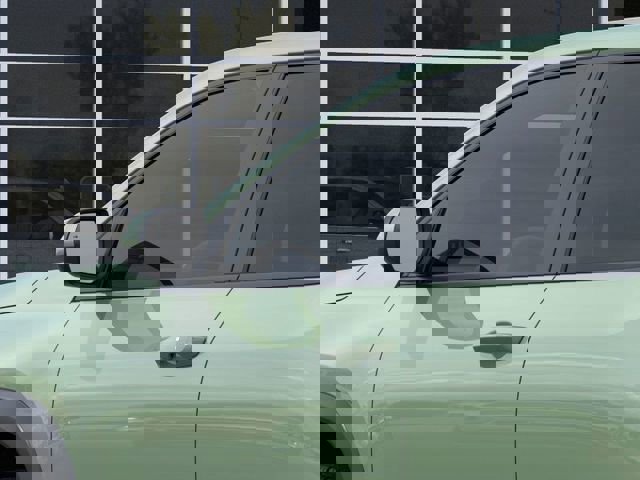 New 2026 Chevrolet Equinox LT w/ Convenience Package II image 12