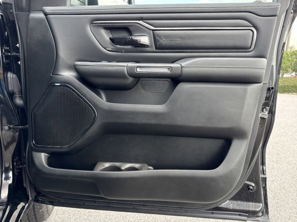 Used 2023 RAM 1500 Limited w/ Body Color Bumper Group AWD/4WD image 30