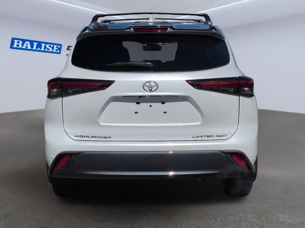 Used 2024 Toyota Highlander Limited AWD/4WD image 4