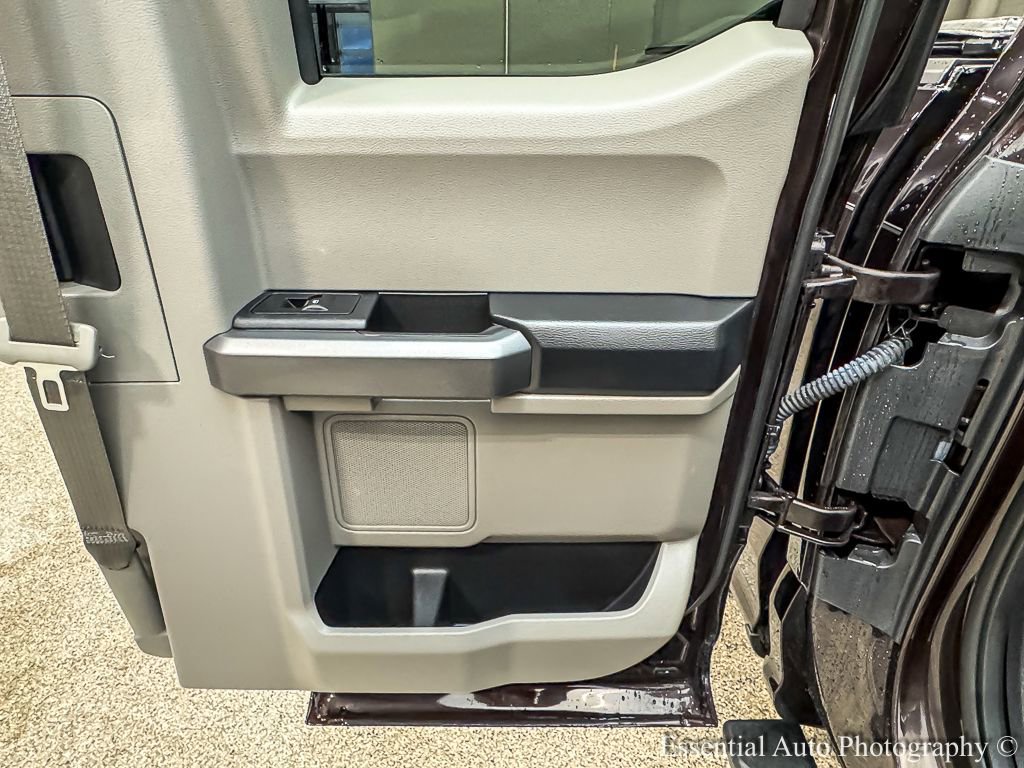 Used 2018 Ford F150 XLT w/ Equipment Group 302A Luxury AWD/4WD image 22