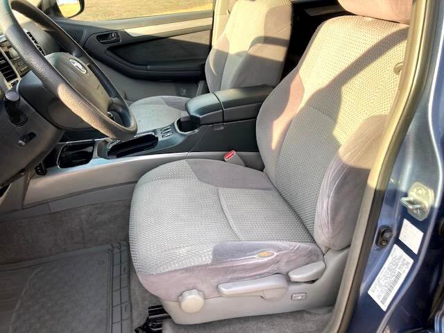 Used 2003 Toyota 4Runner SR5 image 11