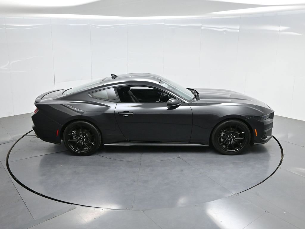 Used 2024 Ford Mustang Coupe RWD image 39