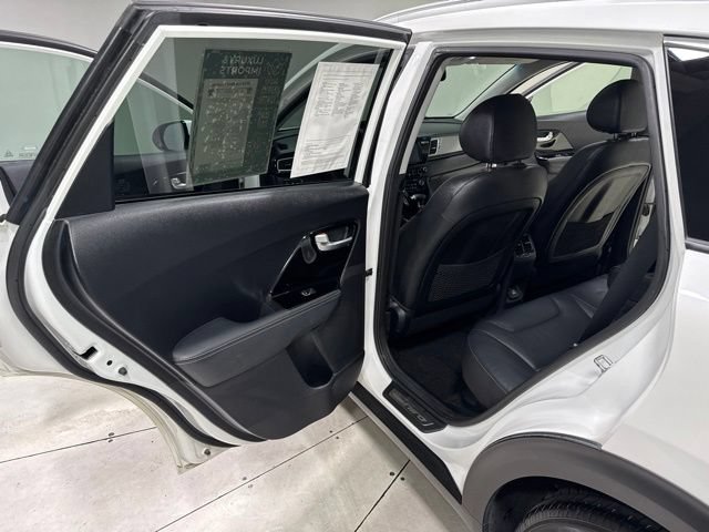 Used 2019 Kia Niro Touring FWD image 26