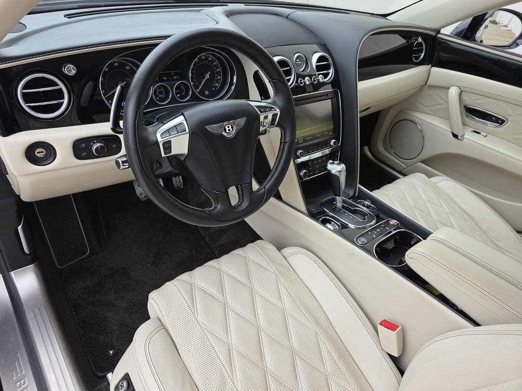 Used 2016 Bentley Flying Spur V8 AWD/4WD image 12
