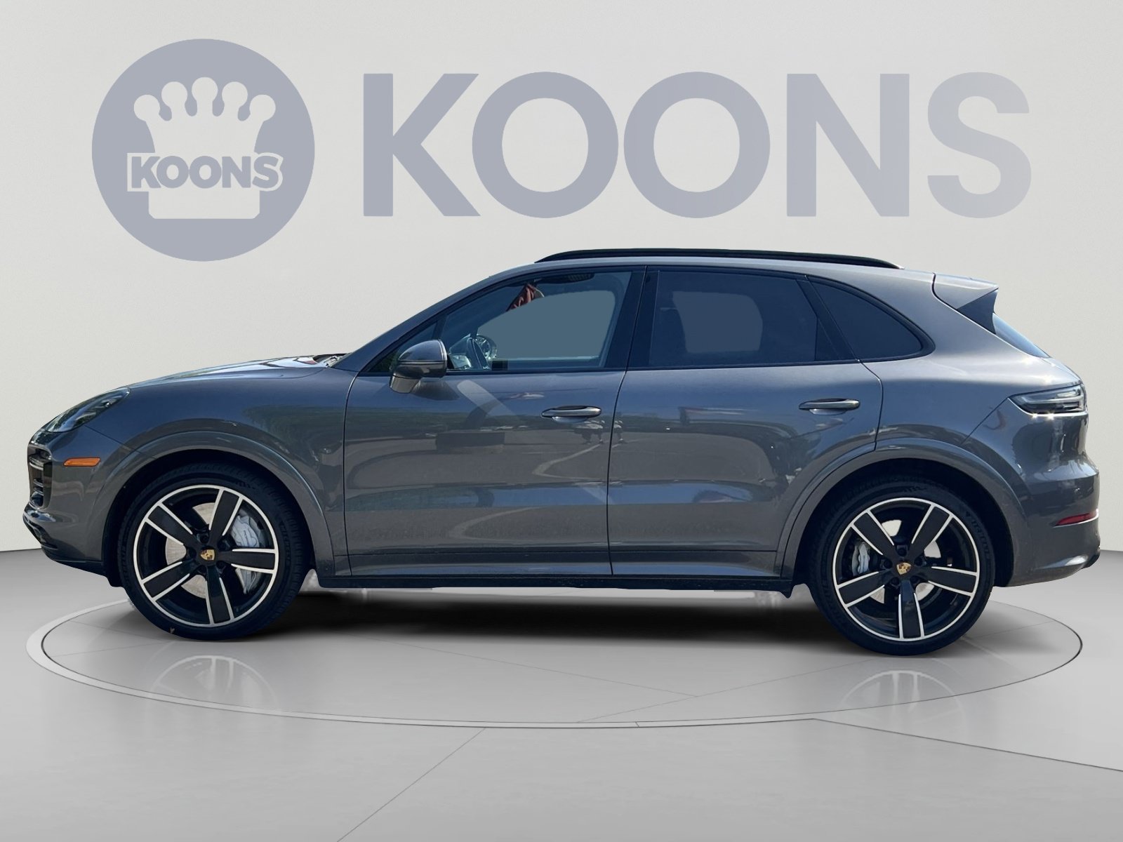 Used 2020 Porsche Cayenne Turbo AWD/4WD image 2