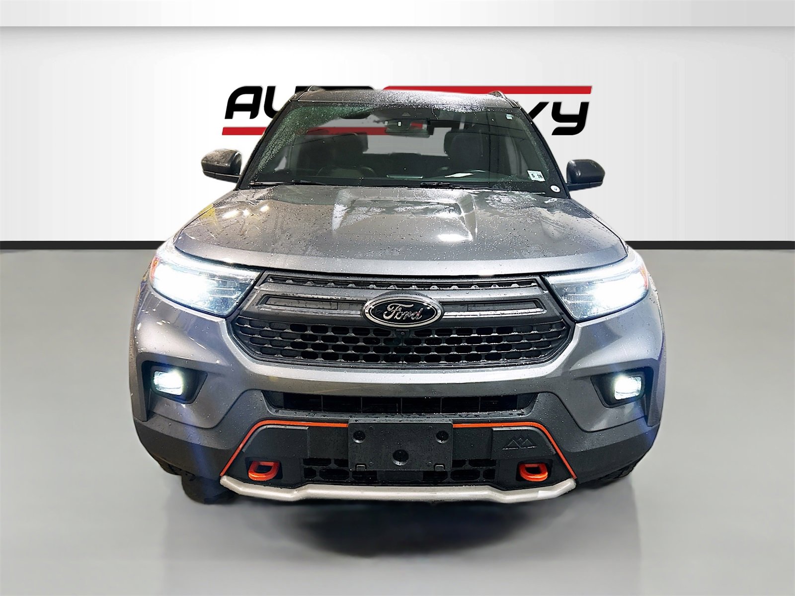 Used 2023 Ford Explorer Timberline image 2