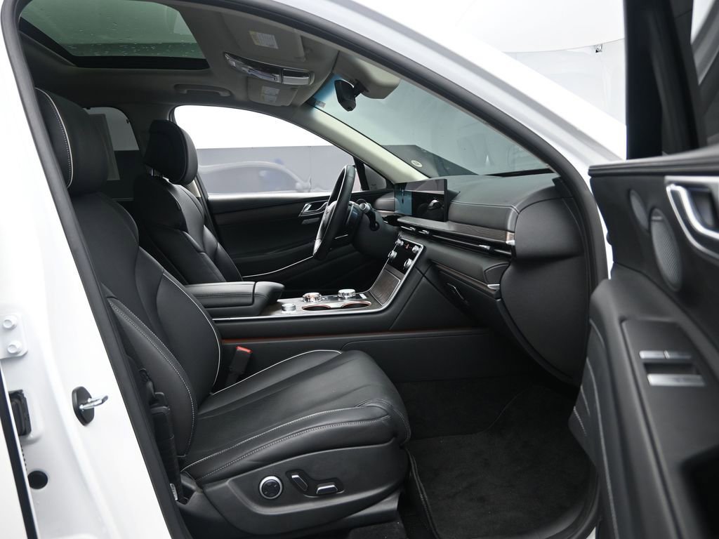Used 2025 Genesis GV80 3.5T Advanced image 33