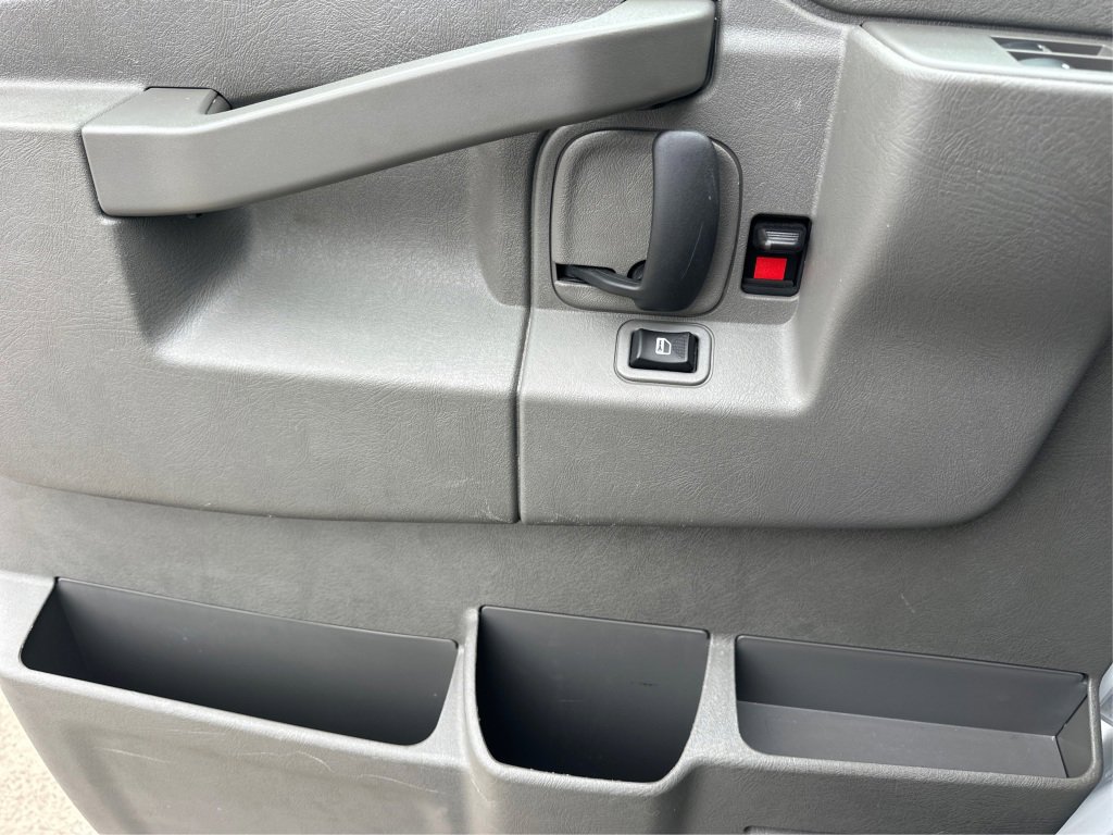 Used 2023 Chevrolet Express 3500 LS image 28