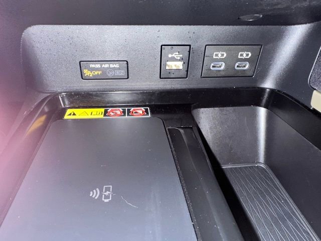 Used 2025 Toyota Camry LE w/ Convenience Package AWD/4WD image 30