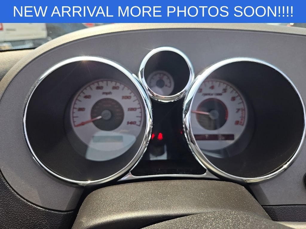 Used 2006 Pontiac Solstice Convertible w/ Premium Package RWD image 13