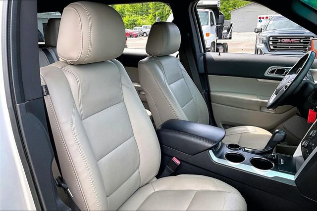 Used 2011 Ford Explorer XLT w/ 202A Rapid Spec Order Code FWD image 7