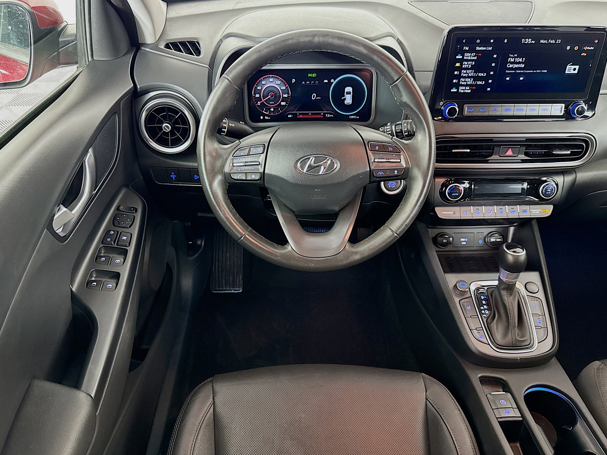 Used 2022 Hyundai Kona Limited image 16