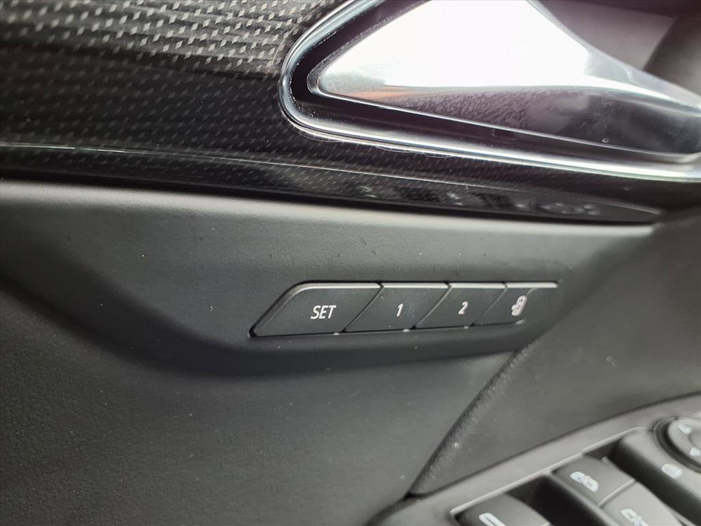 Used 2023 Buick Envision Essence w/ Sport Touring Package image 23