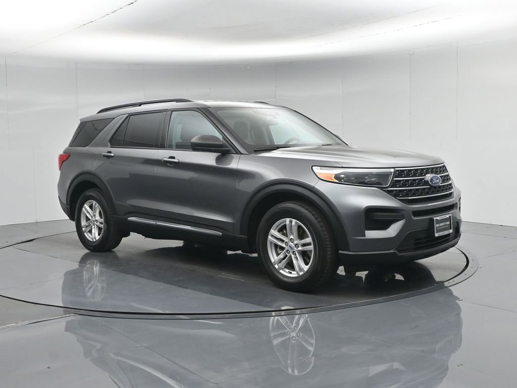Used 2023 Ford Explorer XLT image 7