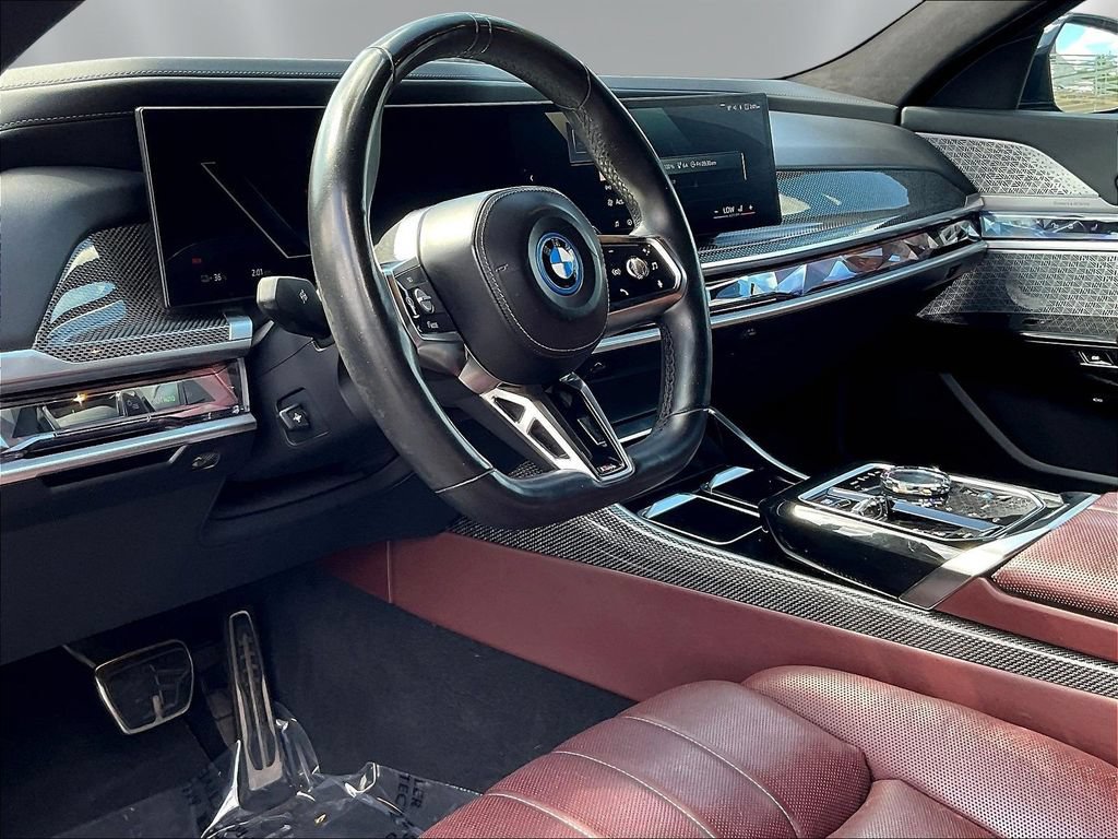 Used 2023 BMW i7 xDrive60 AWD/4WD image 15