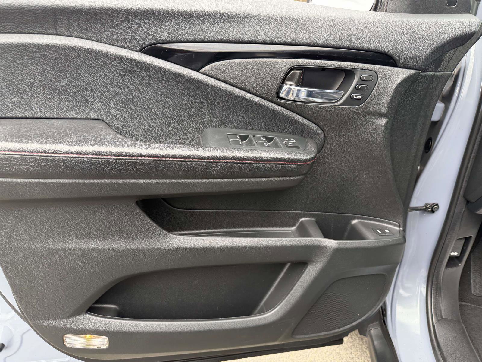 Used 2022 Honda Pilot Black Edition image 18