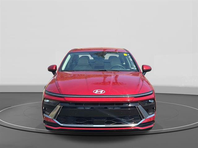 Used 2025 Hyundai Sonata SEL FWD image 2