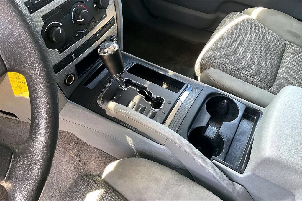 Used 2006 Jeep Commander 4WD image 21