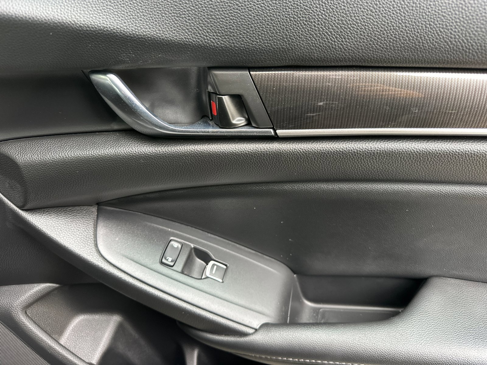 Used 2022 Honda Accord Sport image 19