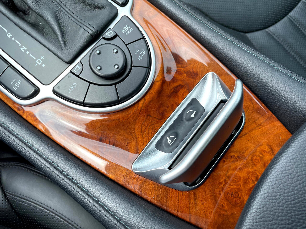 Used 2009 Mercedes-Benz SL 550 image 20