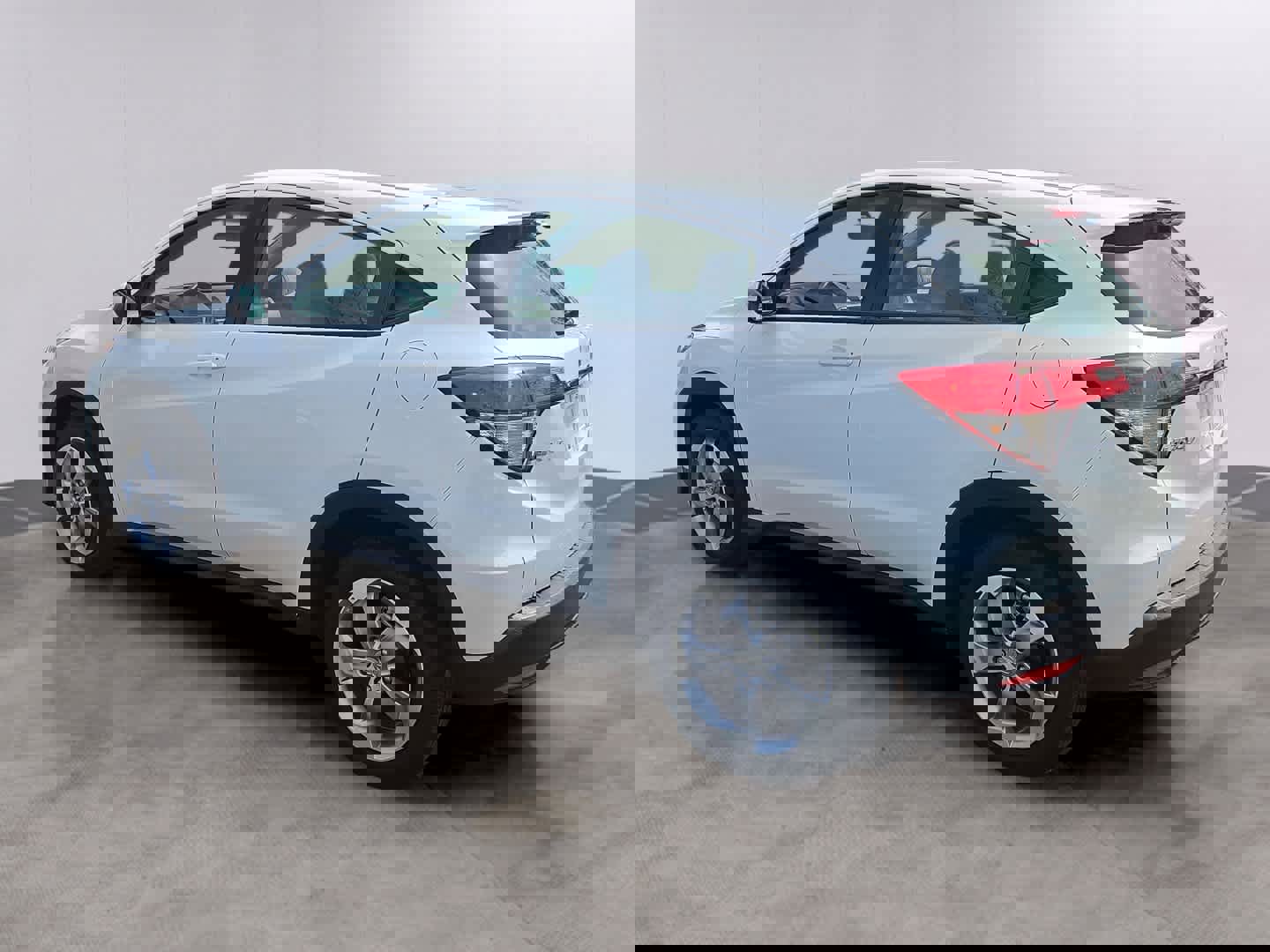 Used 2022 Honda HR-V LX image 6