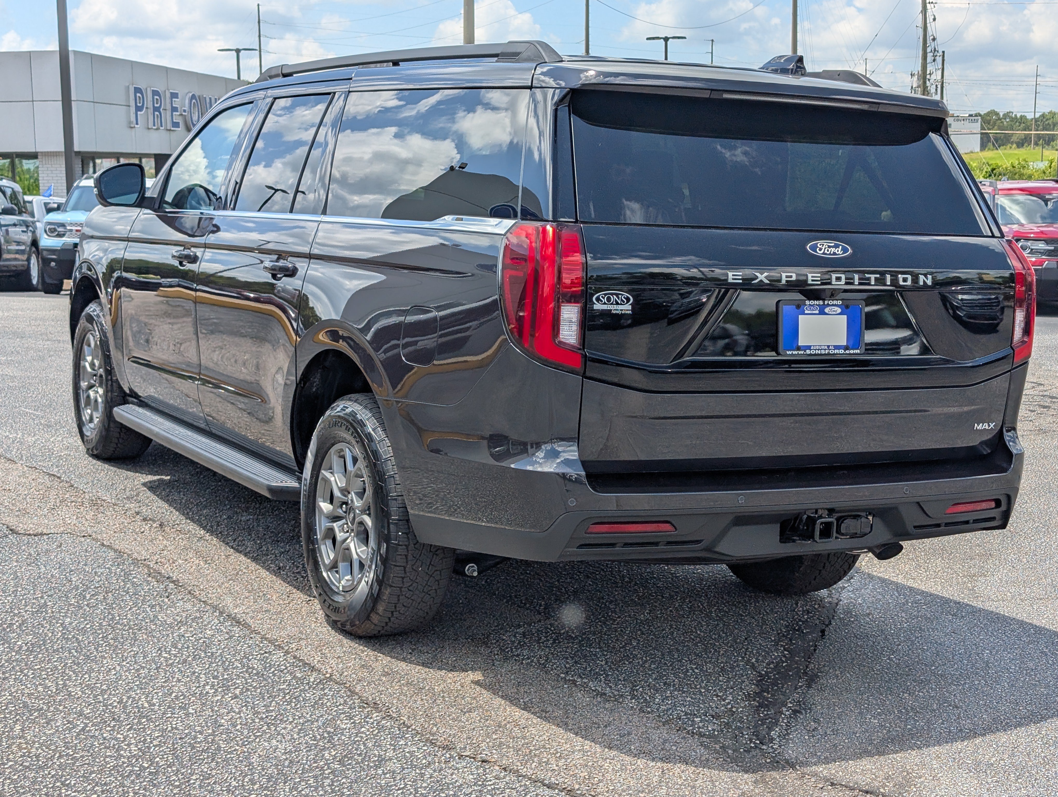 New 2027 Ford Expedition Max Active RWD image 13