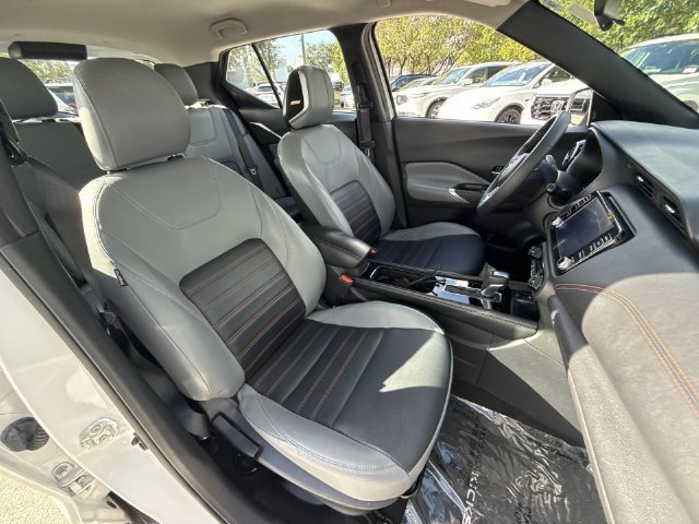 Used 2024 Nissan Kicks SR w/ SR Premium Package FWD image 26