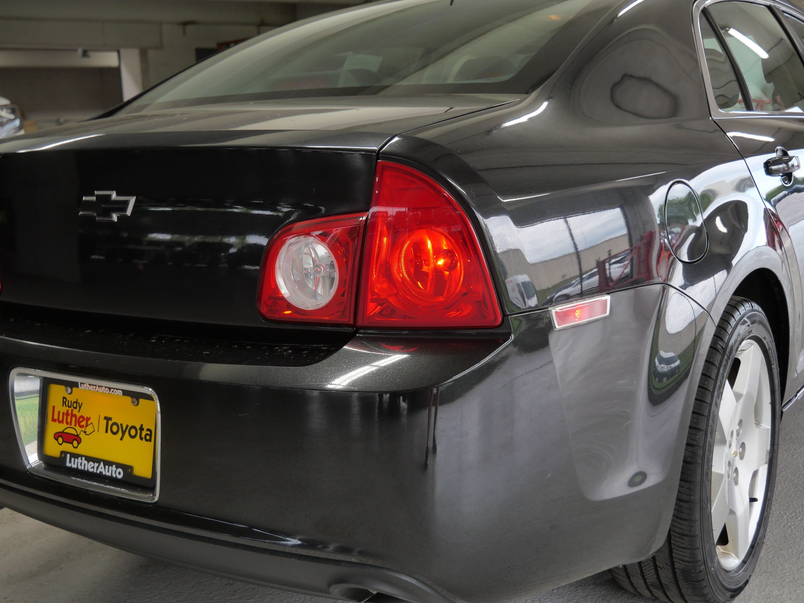 Used 2010 Chevrolet Malibu LT w/ HFV6 Engine Package FWD image 17