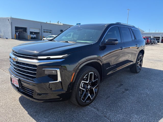 Used 2026 Chevrolet Traverse High Country AWD/4WD image 11