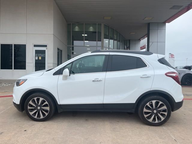 Used 2021 Buick Encore Preferred FWD image 2