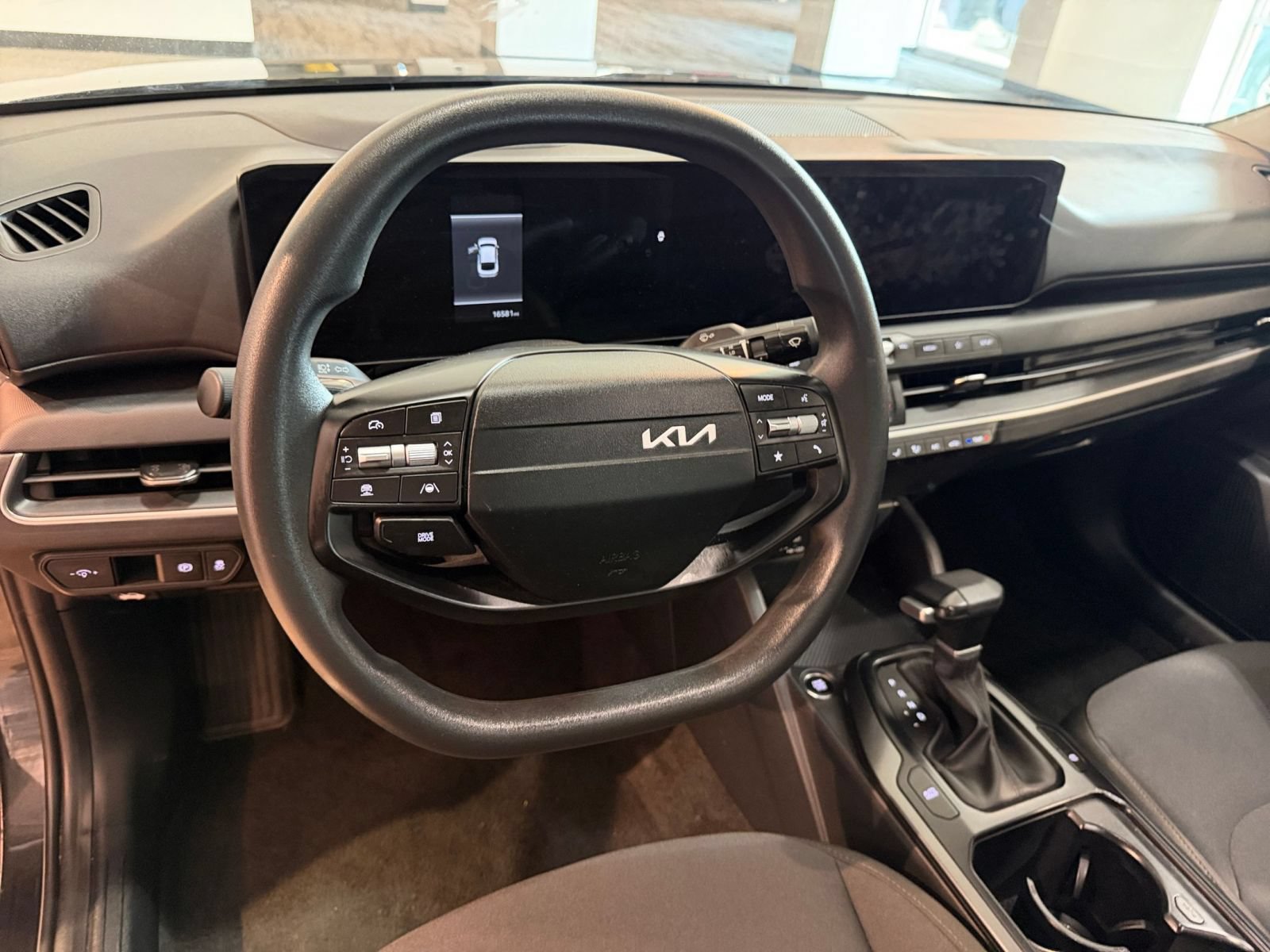 Used 2026 Kia K4 FWD image 27