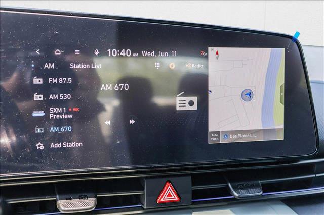 New 2025 Hyundai Elantra Limited image 17