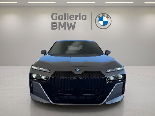 Used 2023 BMW 740i 740i w/ Executive Package image 2