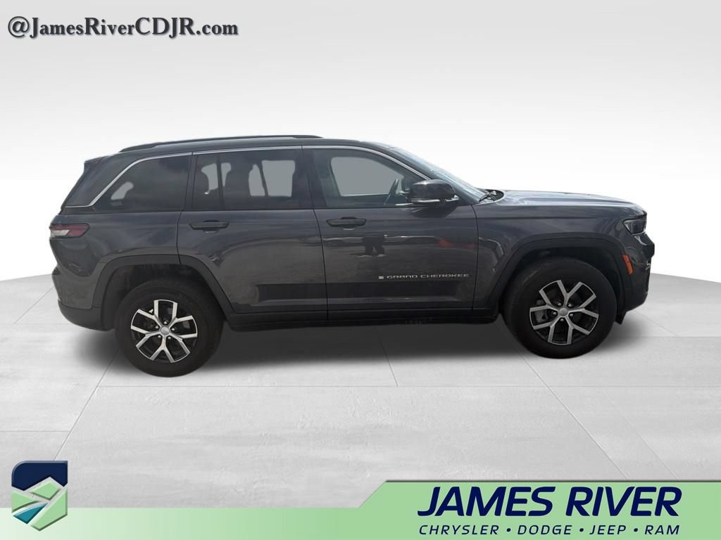 Used 2024 Jeep Grand Cherokee Limited AWD/4WD image 5