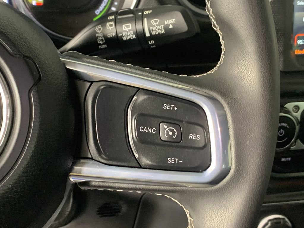 Used 2023 Jeep Wrangler Unlimited Sahara AWD/4WD image 21