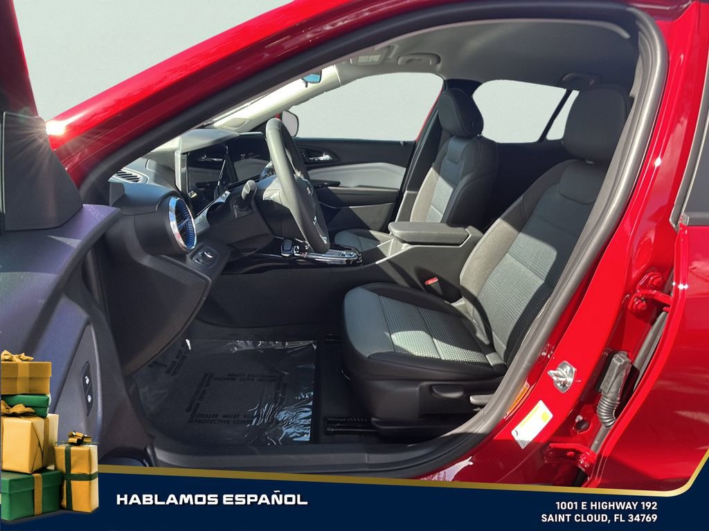 New 2026 Chevrolet Trax LT w/ Driver Confidence Package image 13