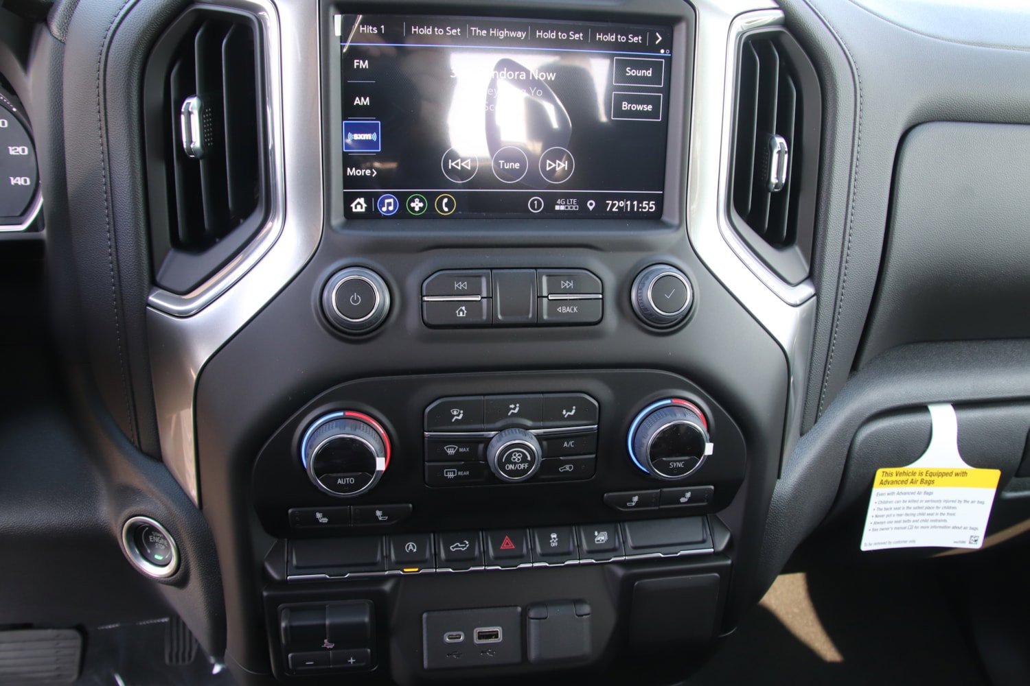 Used 2022 Chevrolet Silverado 1500 RST image 9