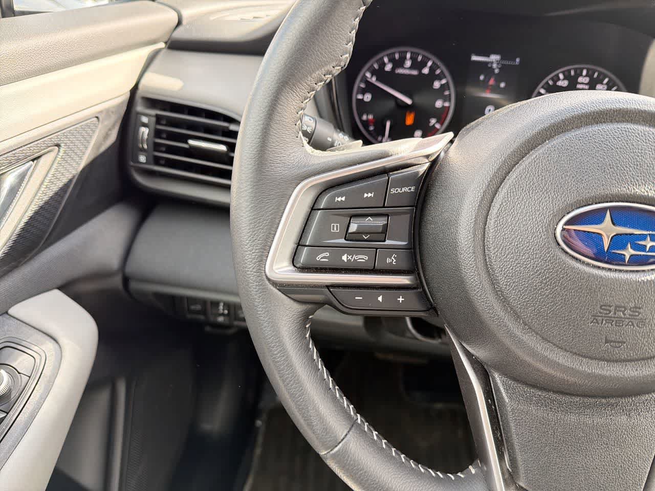 Used 2025 Subaru Outback Premium image 29