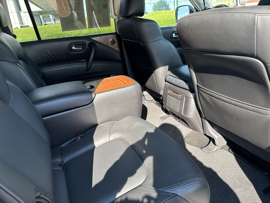 Used 2024 Nissan Armada SL w/ Captain's Chairs Package RWD image 15