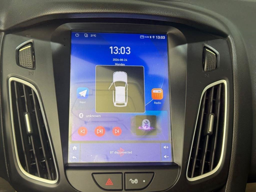 Used 2012 Ford Focus SEL FWD image 32